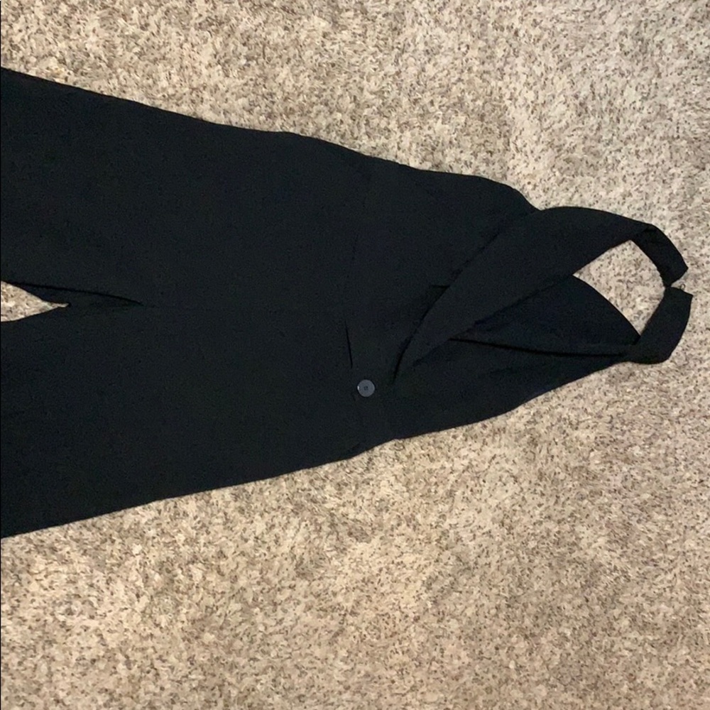 Black back out  pants suit